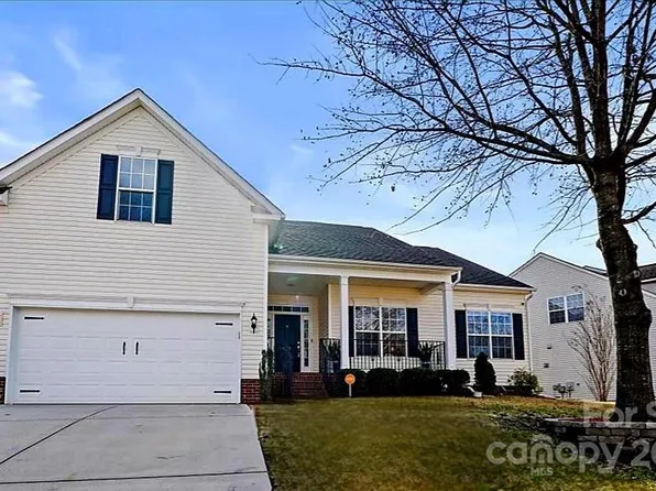 9811 Edinburgh Ln, Charlotte, NC 28269