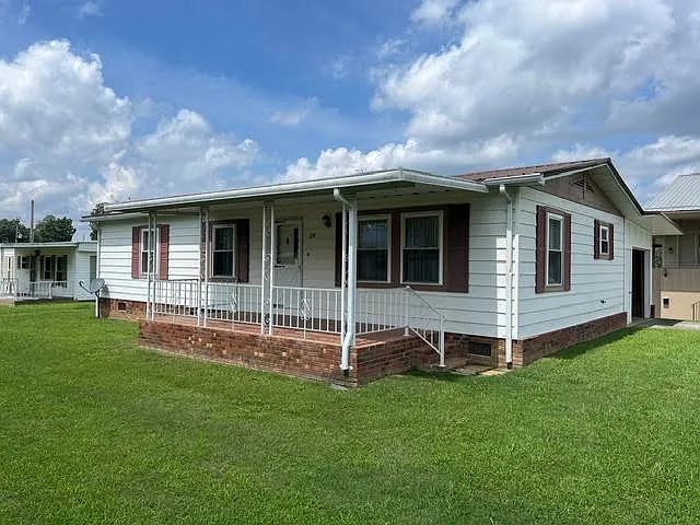 2 bed, 1.5 bath, 1100 sqft, $1,595 — Photo 1