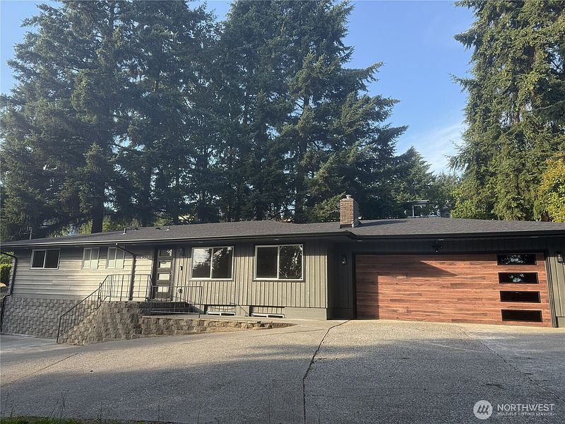 2nd image of 4515 Chrisella Road E