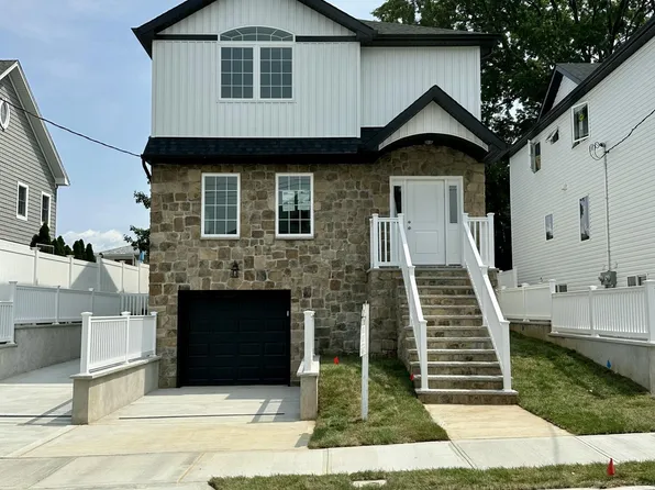 685 Oakland Ave, Staten Island, NY 10310