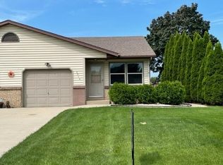2718 N Robinson Dr, Beloit, WI 53511