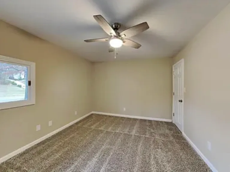 16743 Clayton Rd — Photo 11