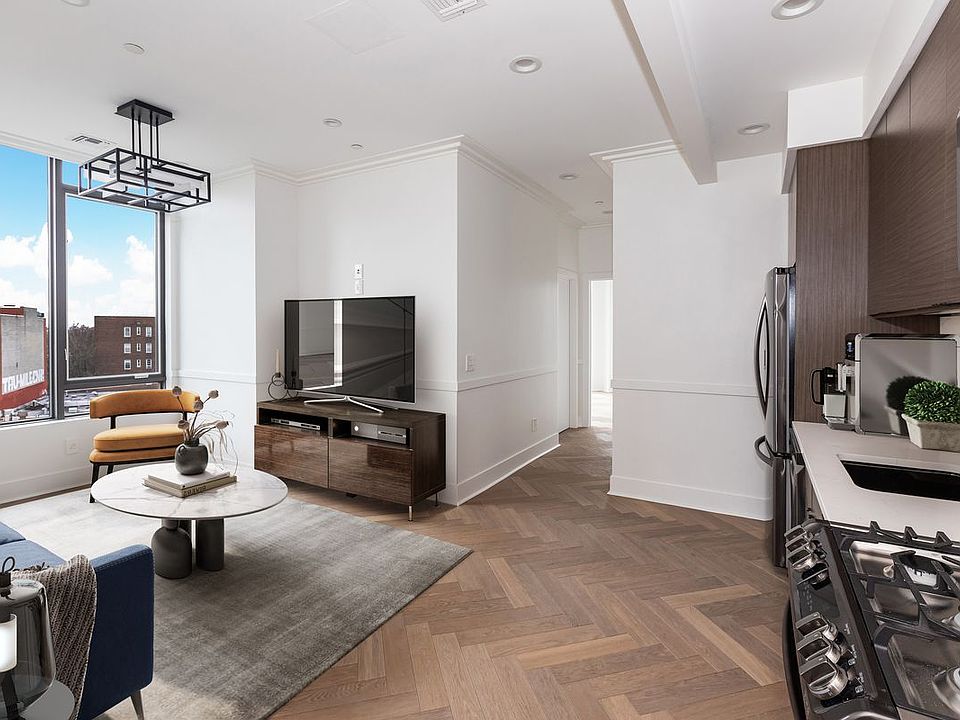 1st image of 47-16 Greenpoint Ave #4
