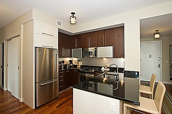 Sold by R New York | media 1