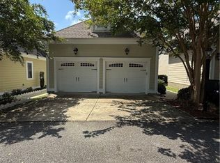 34 Falconridge Dr, Spring Lake, NC 28390