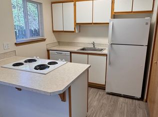 511 N Morton St #4, Newberg, OR 97132