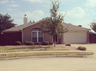 7348 Royal Oak Dr, Benbrook, TX 76126