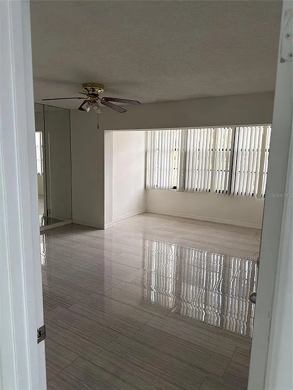 2 bed, 2.0 bath, 1275 sqft, $1,800 — Photo 4