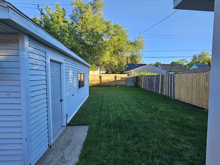 1608 Bauman Ave — Photo 26