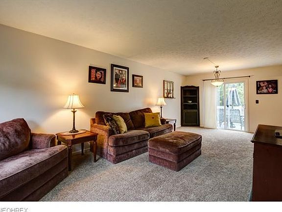 2nd image of 15696 Edgewood Dr