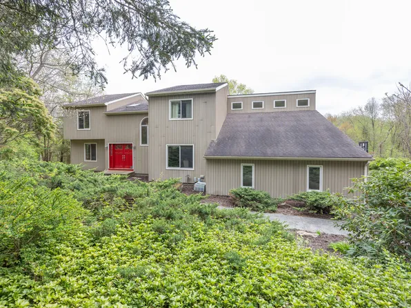 130 Pleasant Drive, Bethany, CT 06524