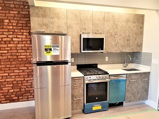 Rented by The Hamilton Group | media 11