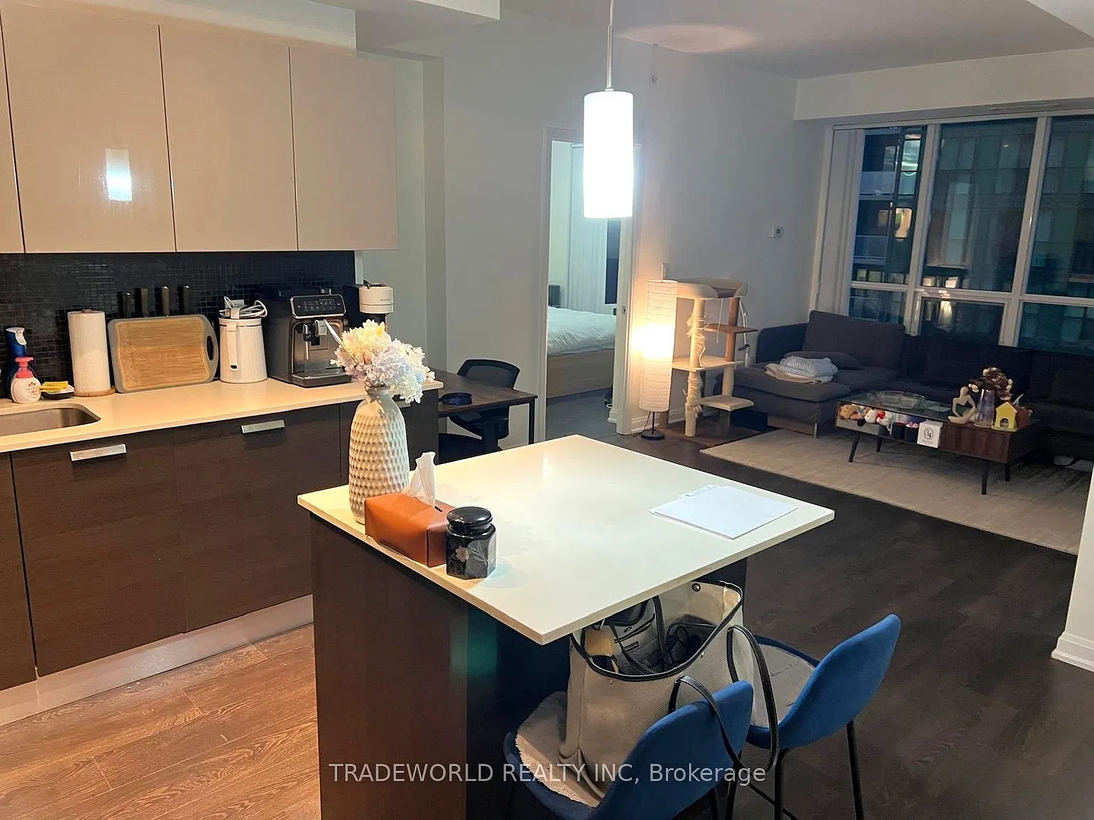 11 Bogert Ave — Photo 2