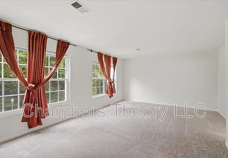 12181 Old Salem Ct — Photo 14
