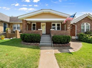5454 Pernod Ave, Saint Louis, MO 63139