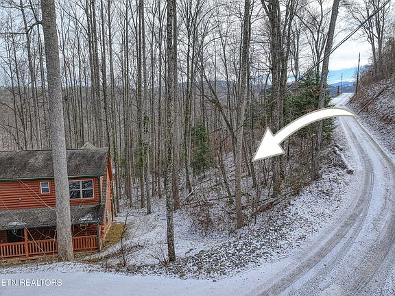 4th image of 129 Laurel Way