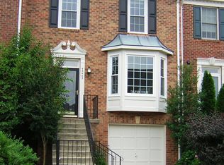 43443 Livery Sq, Ashburn, VA 20147
