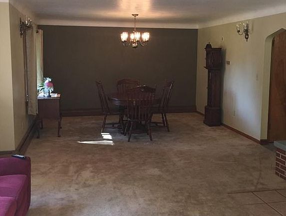 3rd image of 5099 Coldbrook Dr