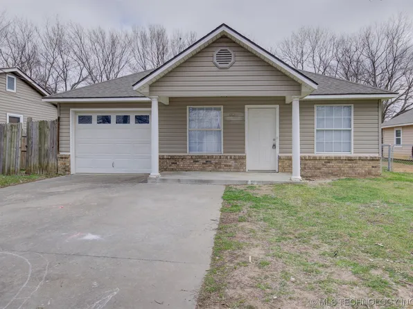 406 S Wewoka Ave, Claremore, OK 74017
