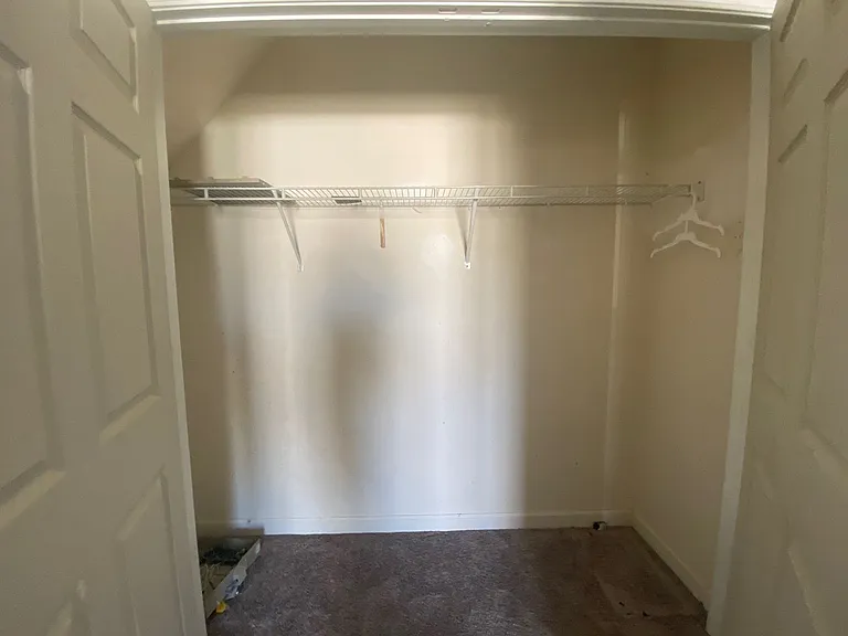 12129 Hampton Place Dr — Photo 18