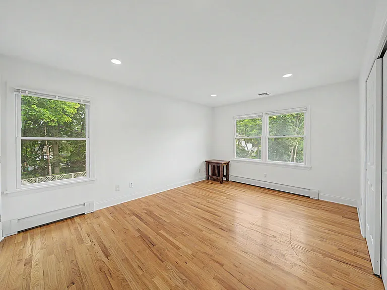 15 Chestnut St — Photo 11