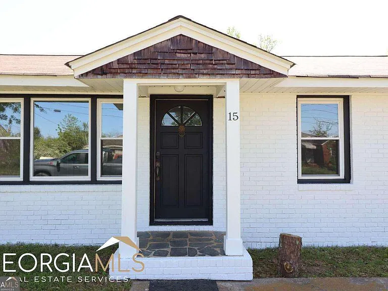 15 Watson Dr — Photo 2