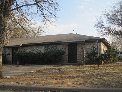 1st image of 307 NW 25th St