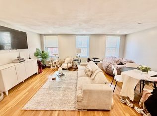 109 Fulton St APT 4, Boston, MA 02109