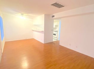 5617 Carlton Way APT 104, Los Angeles, CA 90028