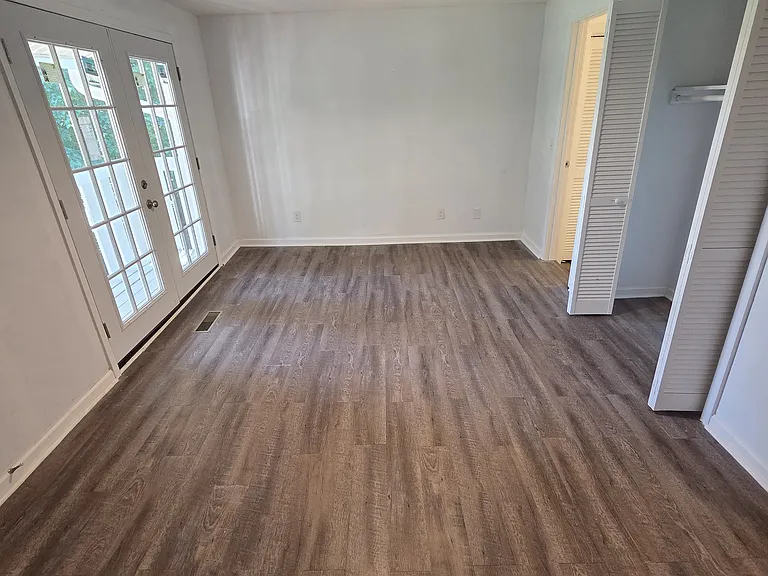 3757 Heathrow Dr — Photo 42