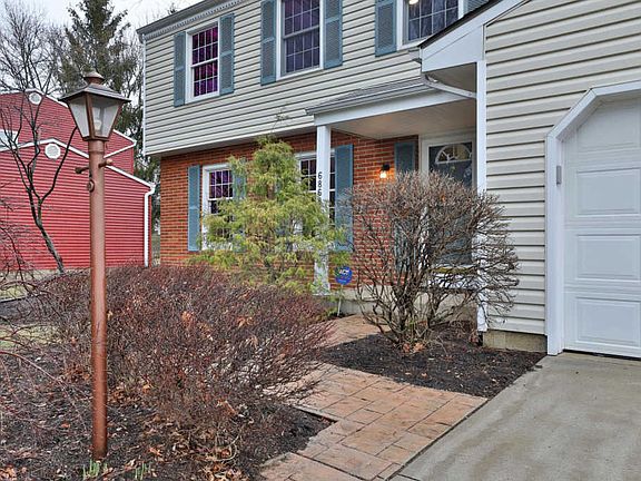 3rd image of 6868 Bowerman St E