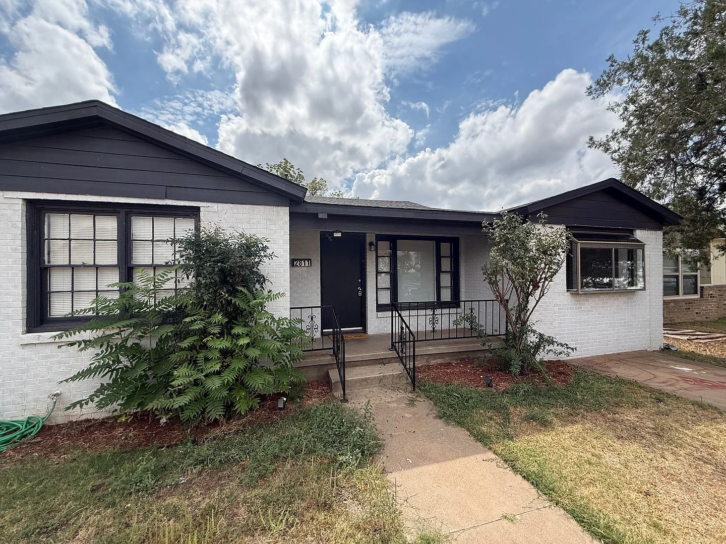 Available NOW! 3 bed 2 bath in Wheelock — Photo 1