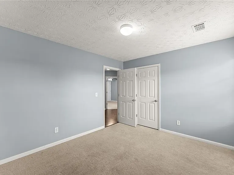 104 Jameston Dr — Photo 19
