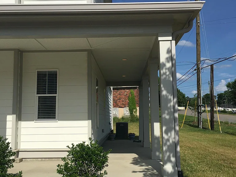 700 Cottage Park Dr — Photo 5