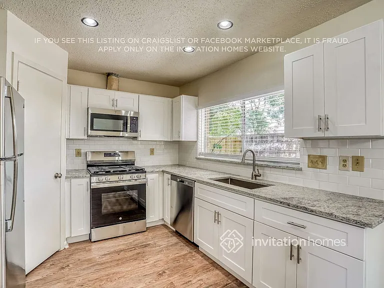 22614 Powell House Ln — Photo 8