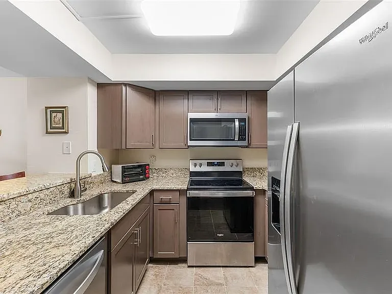 19505 Quesada Ave — Photo 11