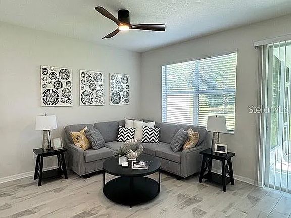 5th image of 9624 Sweetwell Pl