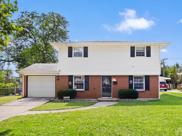 4611 Upland Dr, Rockford, IL 61108