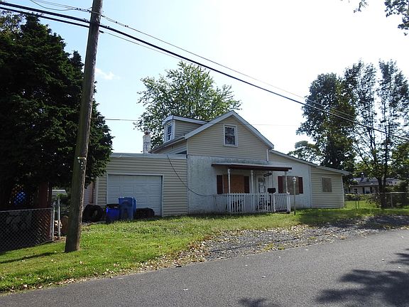 2nd image of 1300 Maryland Ave