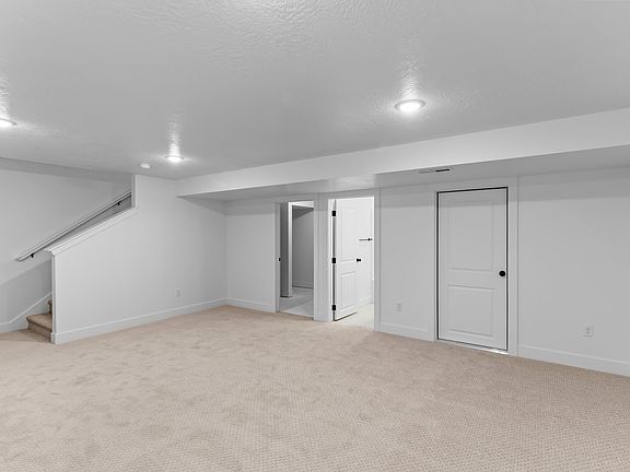 Finished home photos are representational images only. See sales agent for details.