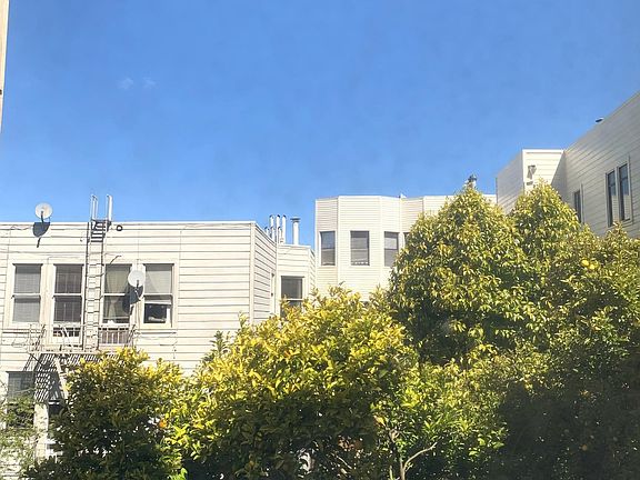 2nd image of 1450 Clay St APT 6