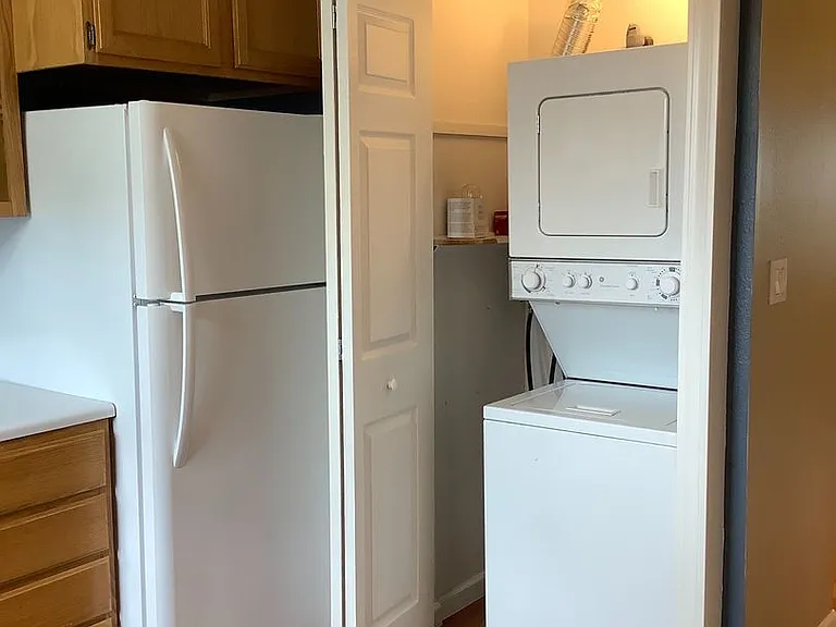 327 N Main St #2 — Photo 5