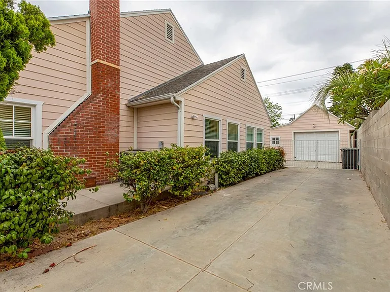 1333 Western Ave — Photo 34