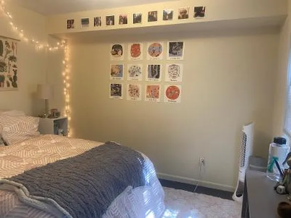 47 Hyde St #7, Burlington, VT 05401