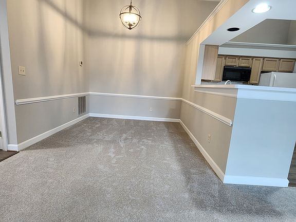 2nd image of 8303 Bluebird Way Unit M