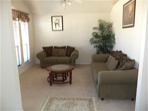 3rd image of 6103 Winter Park Ln