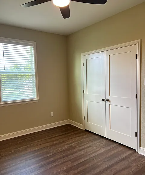 12600 Plassmeyer Pl — Photo 9