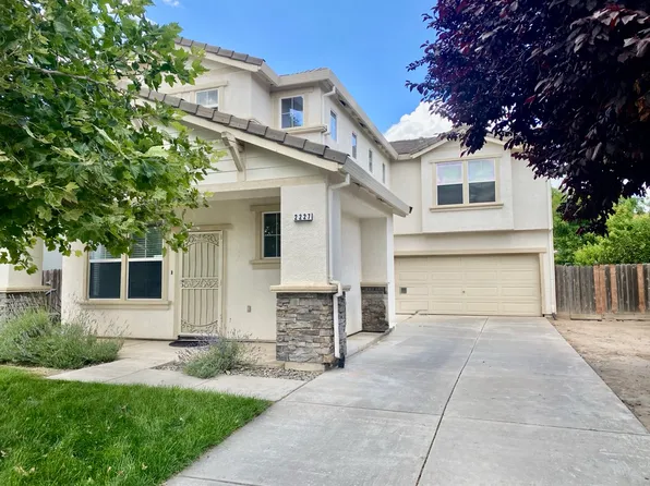 2227 Tahoe Timber Way, Riverbank, CA 95367
