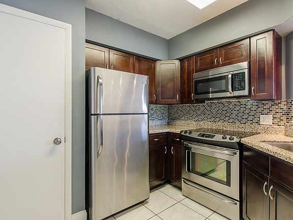 4th image of 815 W Boynton Beach Blvd APT 12206