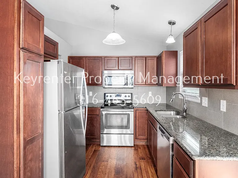 2307-2309 E Coolwater St Duplex — Photo 5